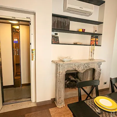 Real Italian Estate - Penthouse * Genua