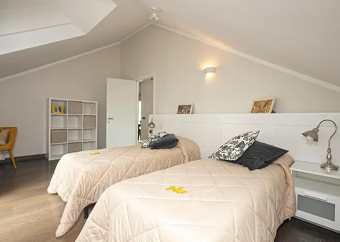 Real Italian Estate - Penthouse * Genua