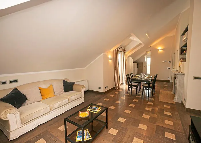 Real Italian Estate - Penthouse Appartement Genua