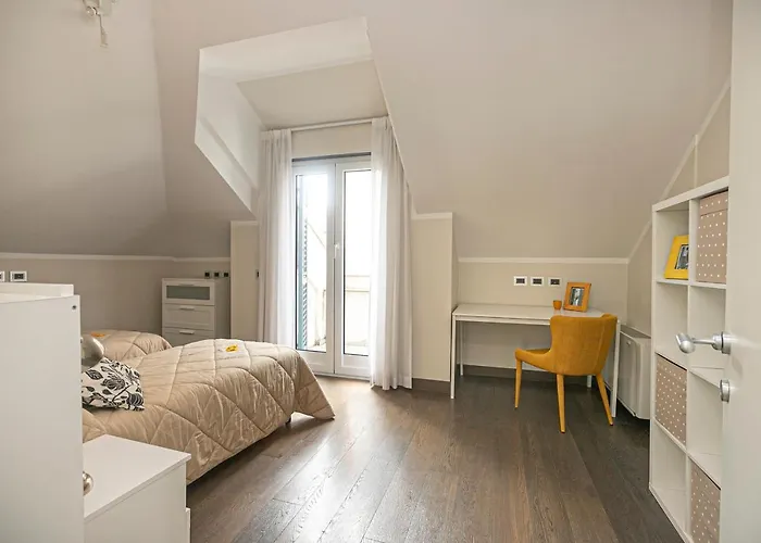Real Italian Estate - Penthouse Génova