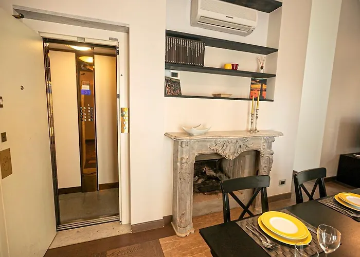 Real Italian Estate - Penthouse * Génova