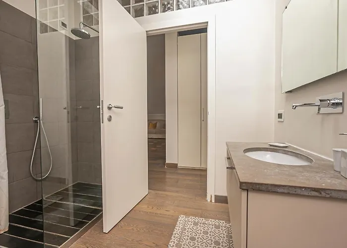 Real Italian Estate - Penthouse *