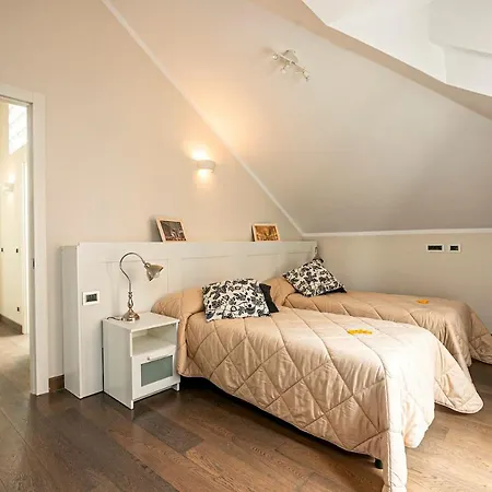 Real Italian Estate - Penthouse Apartmán